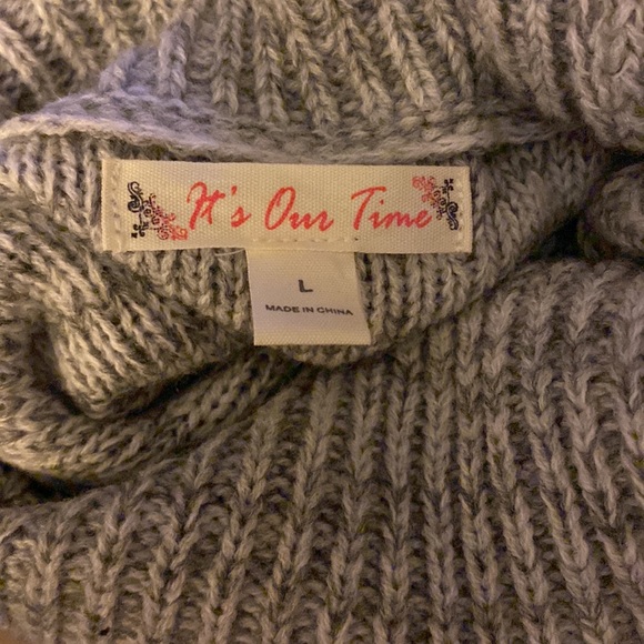 Women’s Cowl Neck Sweater - Picture 3 of 5